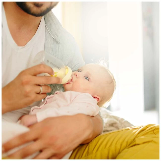 Medela Calma + Fles 250 Ml 6 Medela Calma + Fles 250 Ml - Afbeelding 4